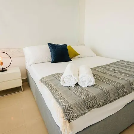 Cloud9 - Modern With Ocean View - The Daiquiri Apartment